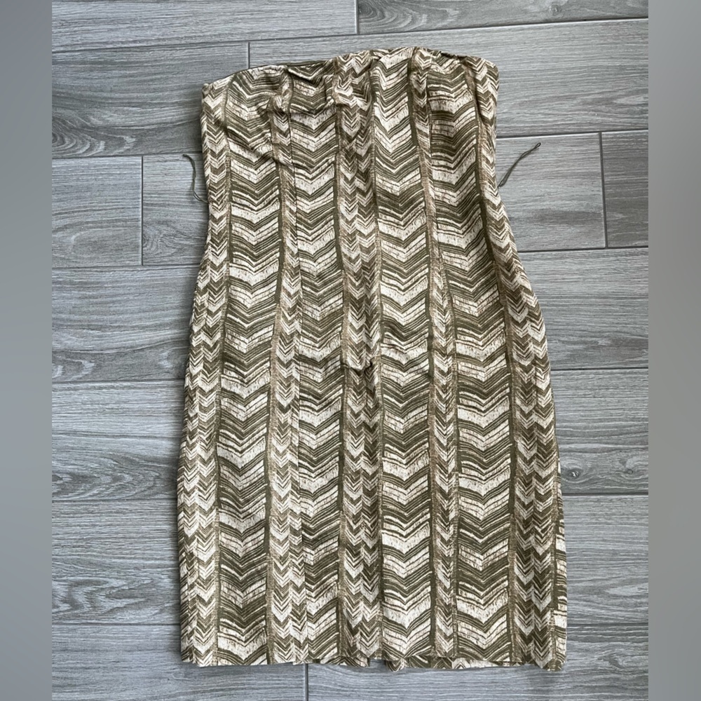 Michael Kors| Linen Printed Strapless Dress in Neutral Chevron Print, Size 6•••